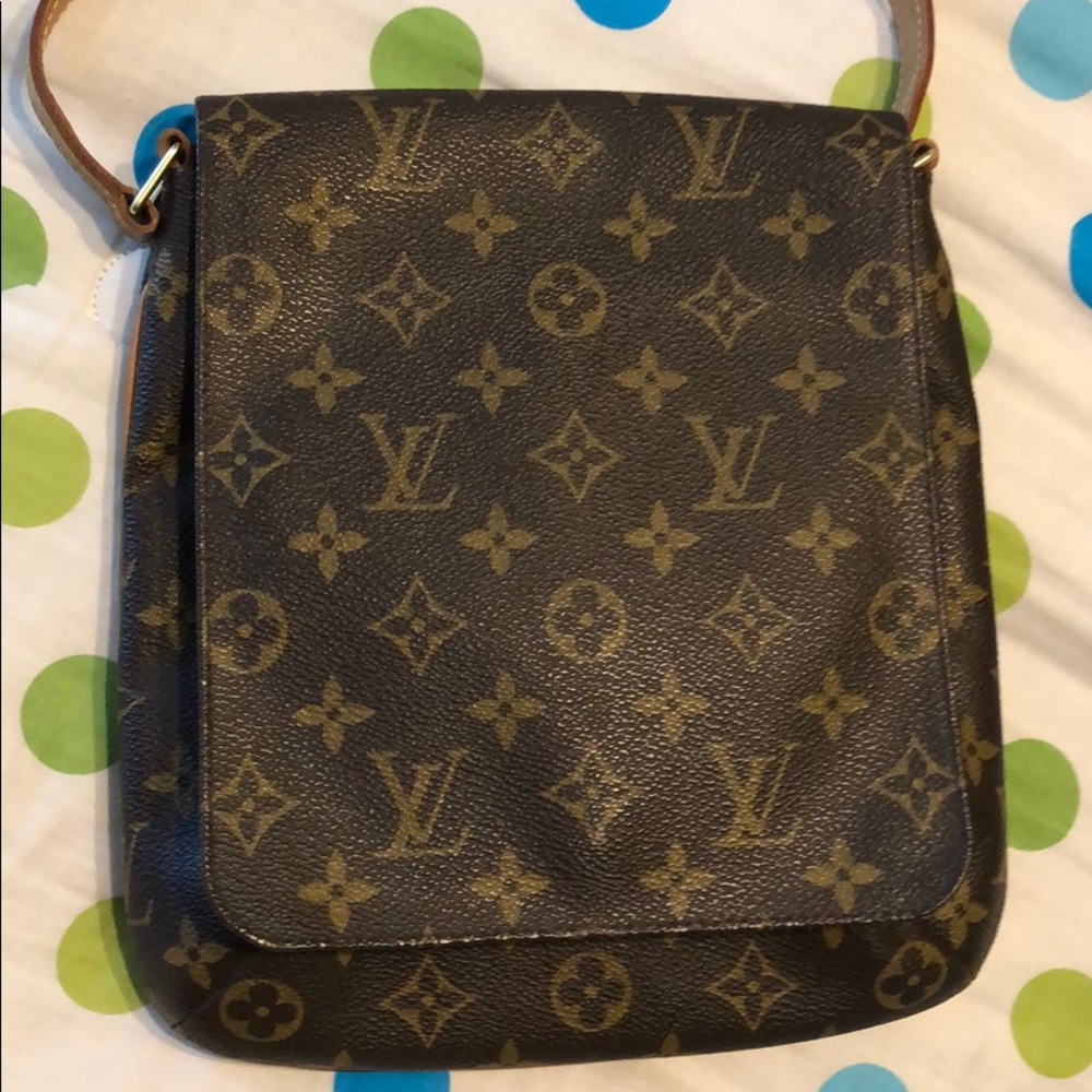 AUTHENTIC Louis Vuitton 🎉🎉🎉